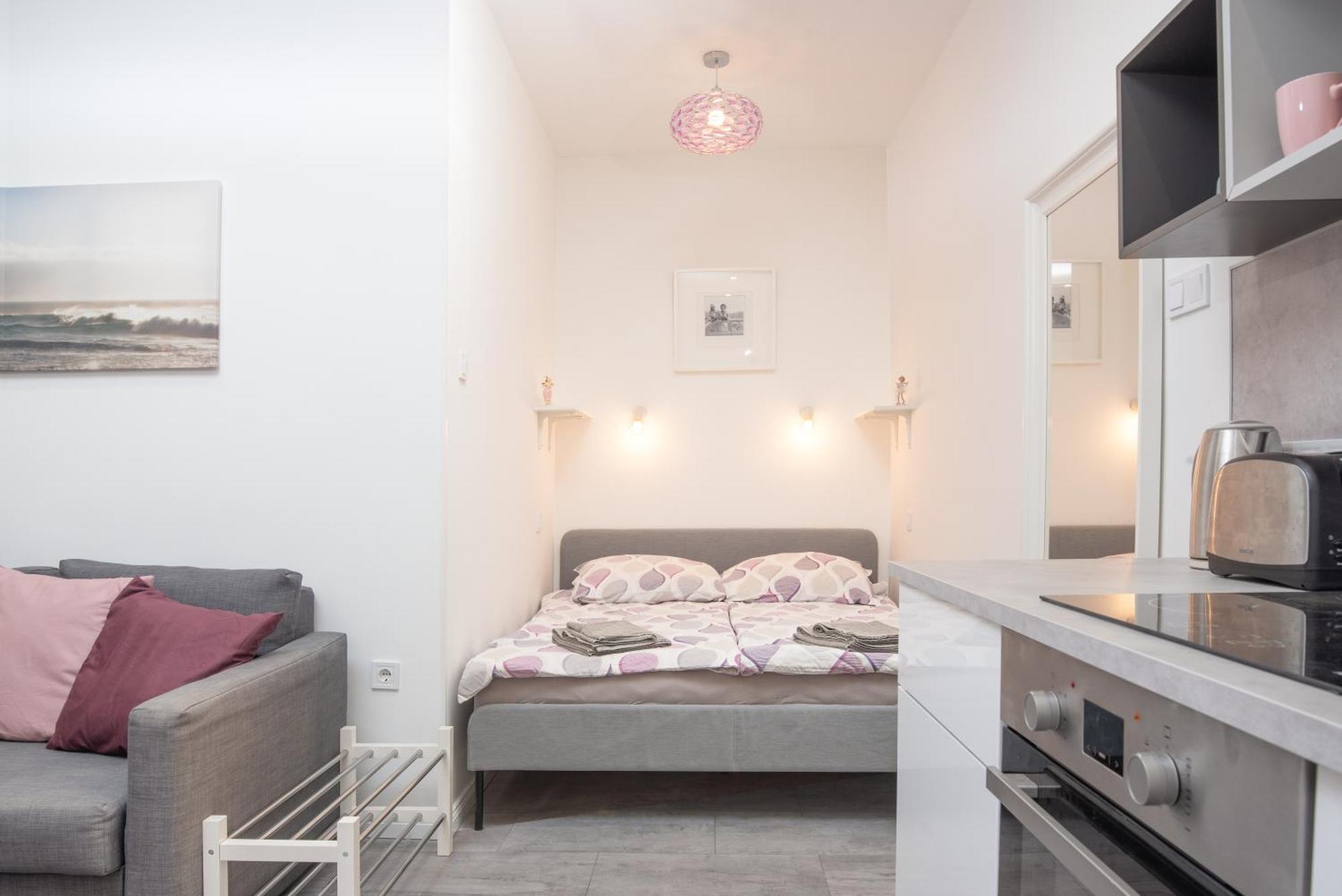 Maja'S Sweet Little Home With Free Parking And Air Condition — Photos 2